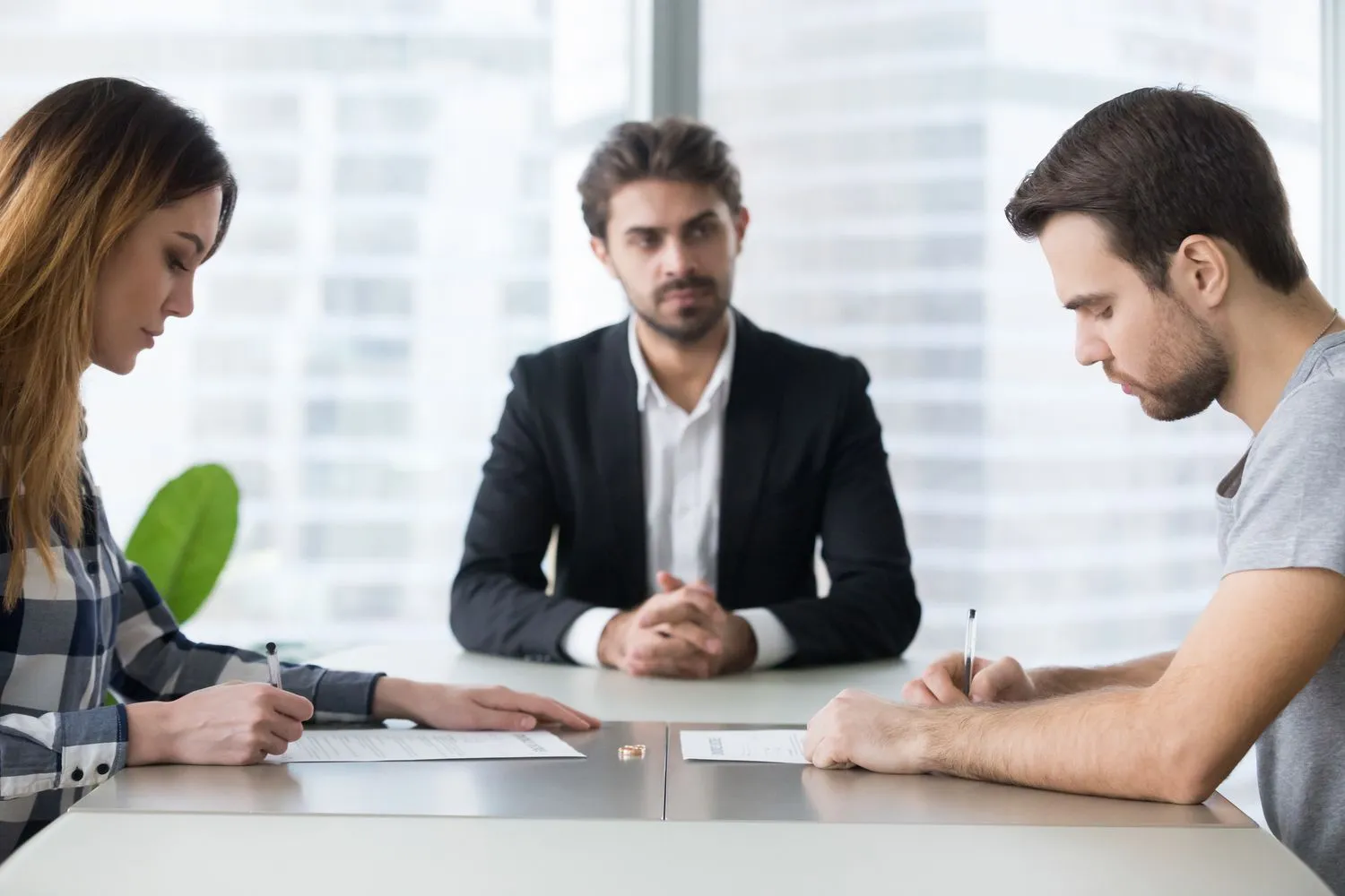 How EH Mediation Guides Couples Toward Fair and Balanced Outcomes Dunstable